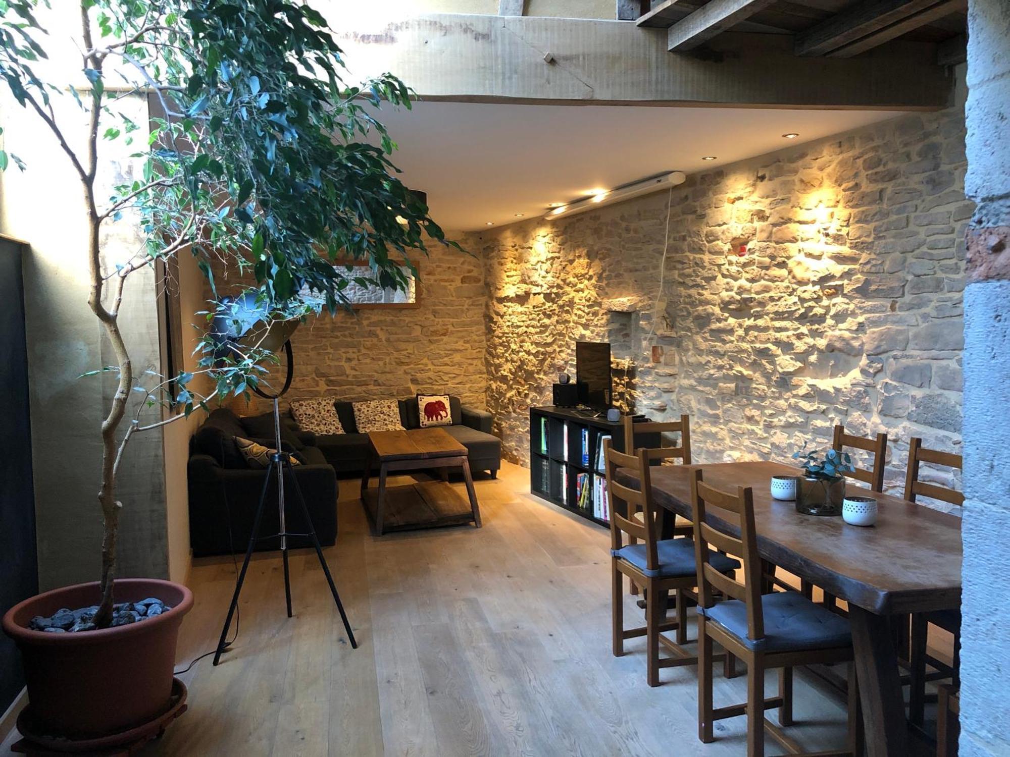 Maison Millot Beaune  Bagian luar foto