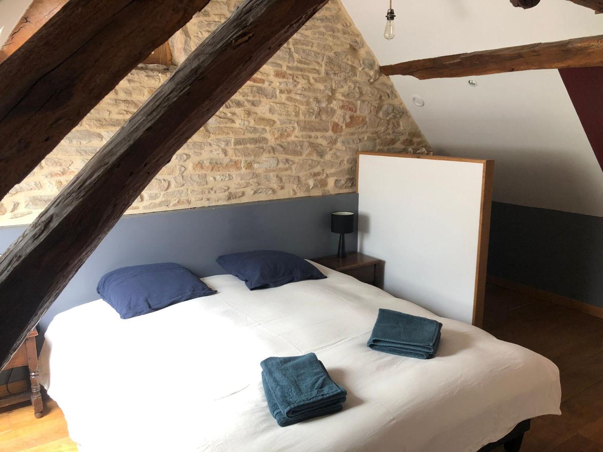 Maison Millot Beaune  Bagian luar foto