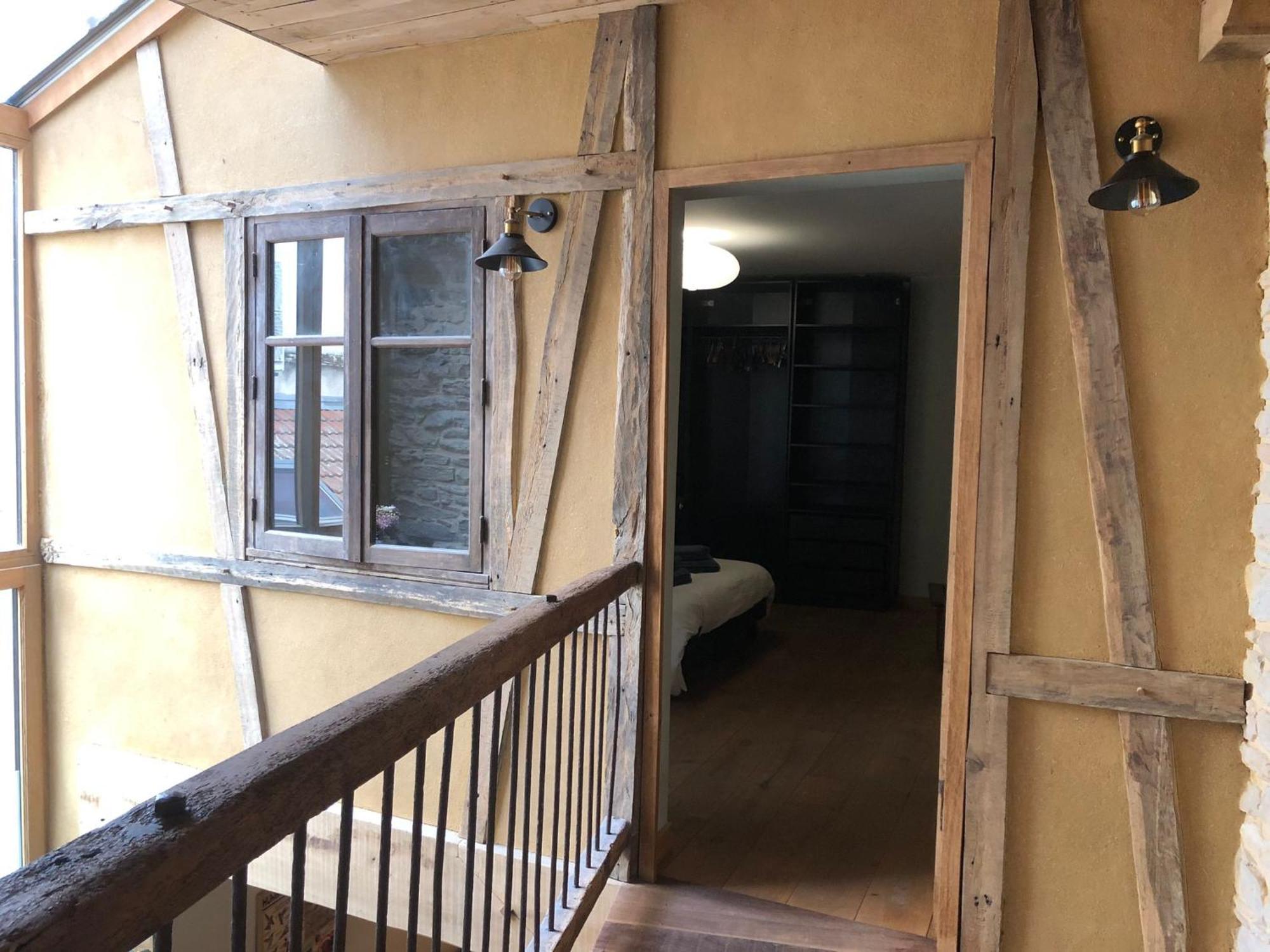 Maison Millot Beaune  Bagian luar foto